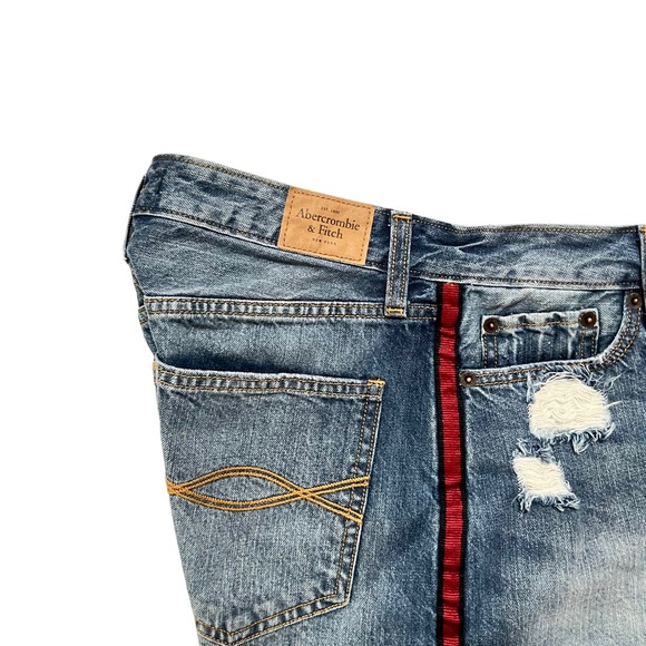 Abercrombie & Fitch Zoe Denim Jean
Shorts High Waisted Distressed Red Stripe 6 - Picture 11 of 13